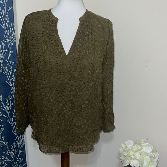 J. Crew Silk Blend Clip Dot Swiss Dot V-Neck Popover Top sz 6 Rounded Hem - Picture 1 of 8
